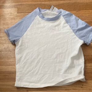 Never worn H&M baby tee